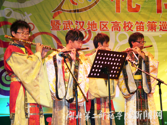 9 笛箫合奏《神话》.JPG